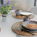 Apartment Break - Family Friendly By The Sea